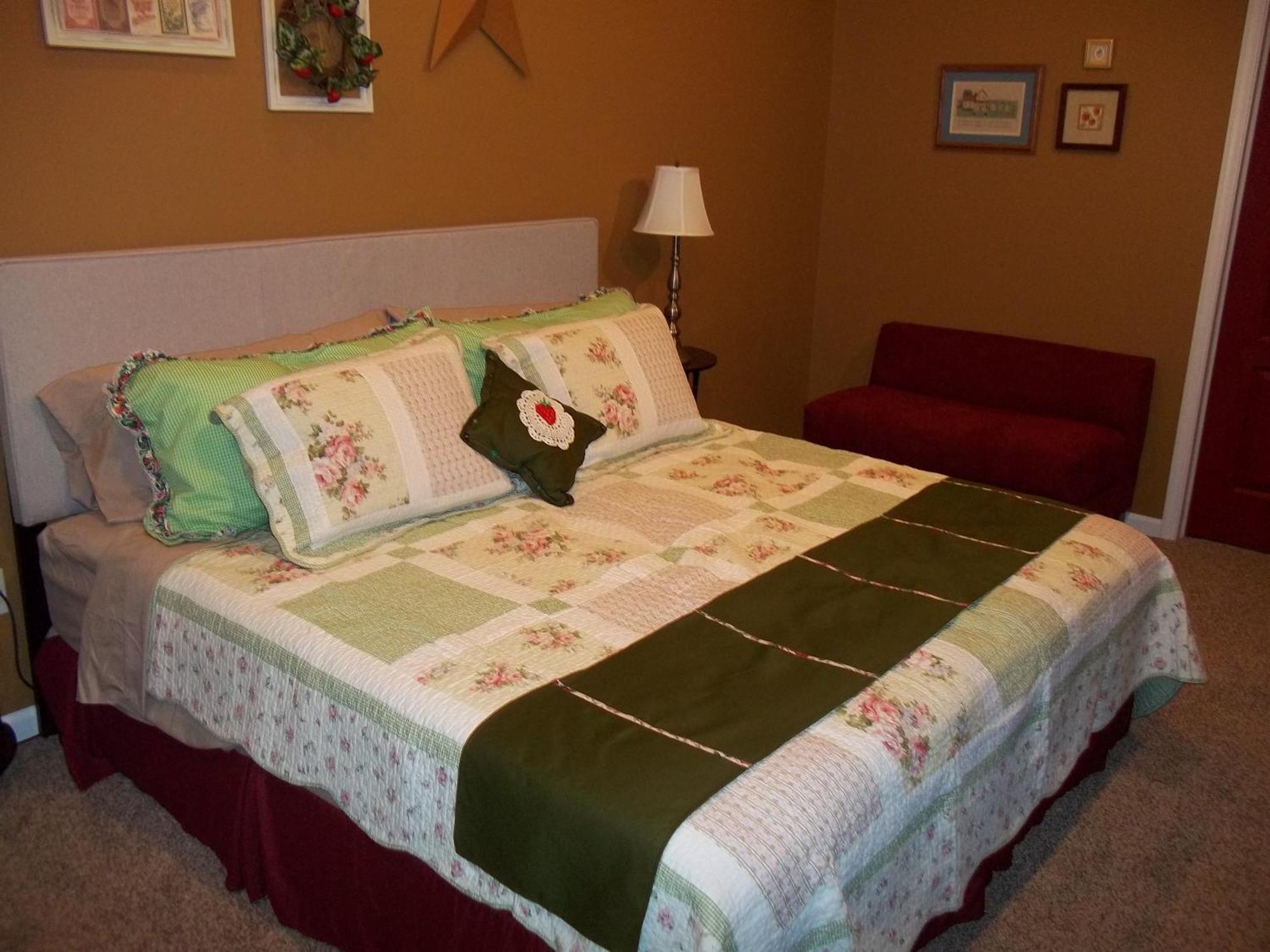 Tin Brook Bed & Breakfast Walden Номер фото
