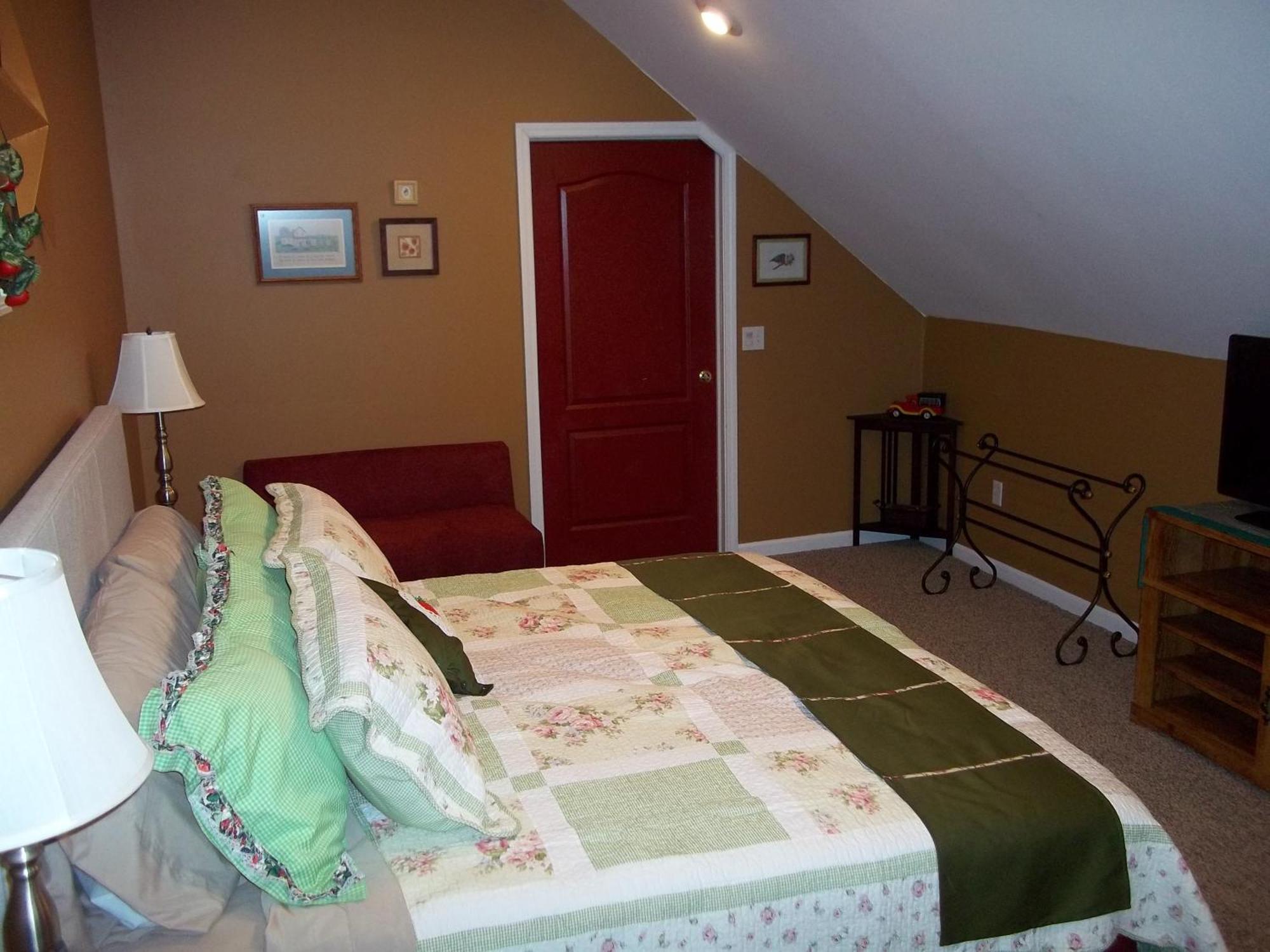 Tin Brook Bed & Breakfast Walden Номер фото